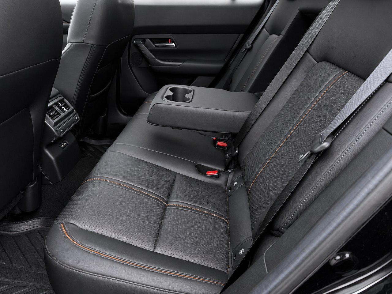 2024 Mazda CX-50 Black Châteauguay - photo #8