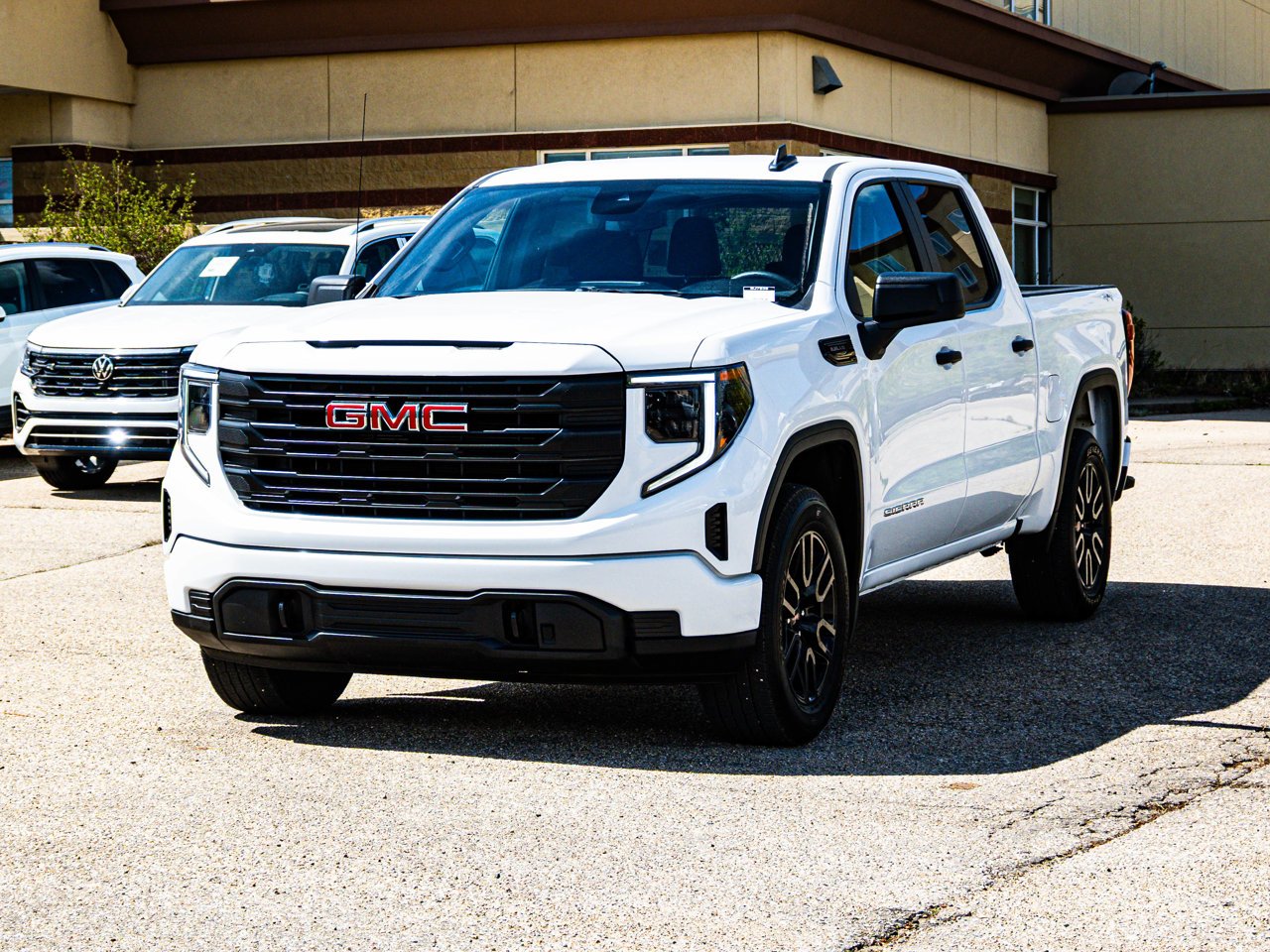 2024 GMC Sierra 1500 4WD Crew Cab 147 Pro White Sherwood Park - photo #3
