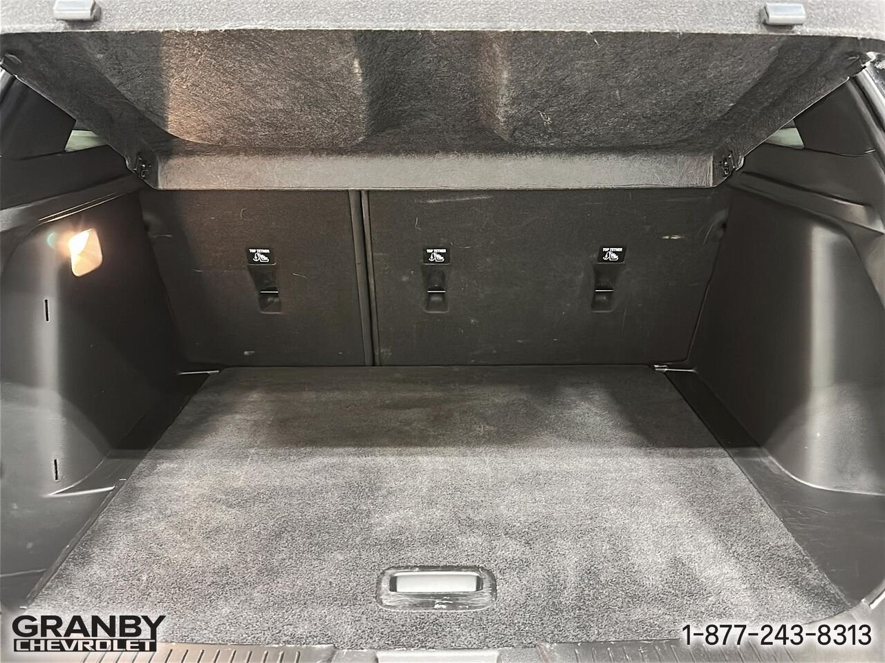 2025 Chevrolet Trax 2RS | 27-0083A Black Granby - photo #8