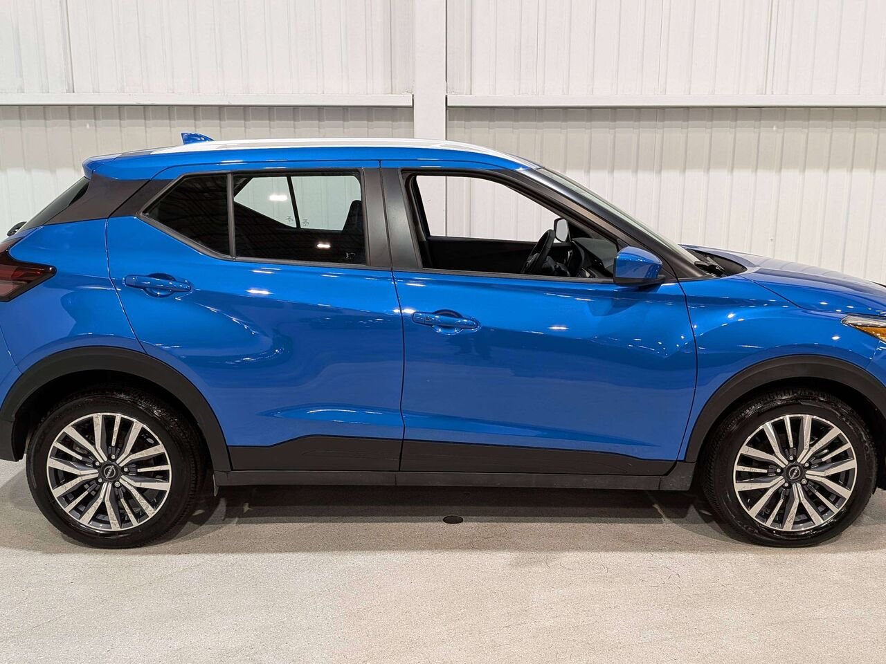 Nissan Kicks Play SV FWD 2025 Bleu Val-David - photo #7