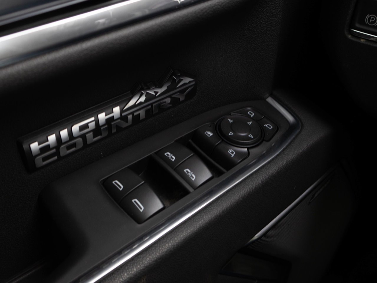 2025 Chevrolet Silverado 1500 4WD Crew Cab 147 High Country Red Sherwood Park - photo #18