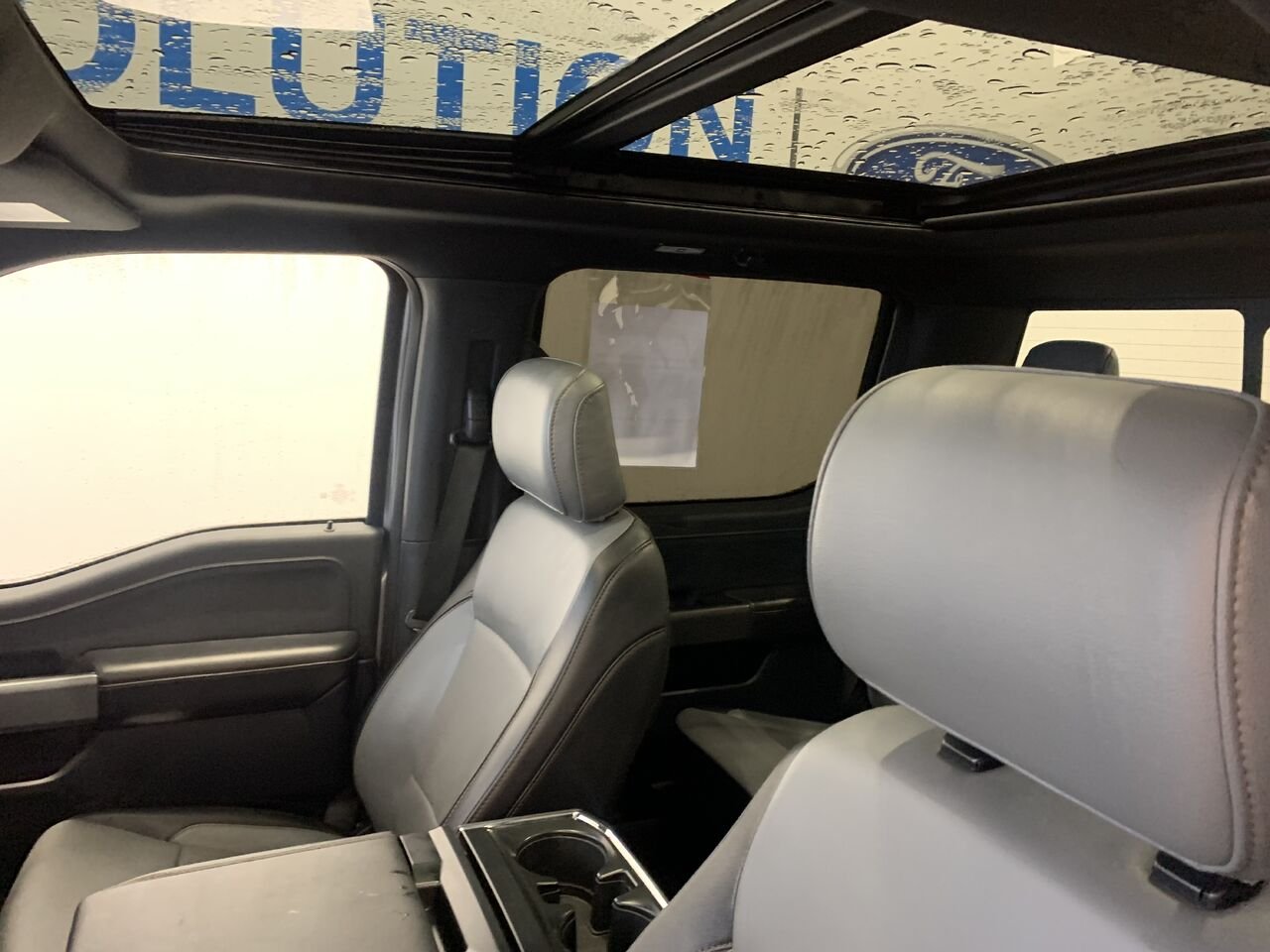 Ford F-150 Lightning LARIAT LARIAT + GROSSE BATTERIE +CUIR + TOIT PANO, REMORQ MAX 2023 Argent Châteauguay - photo #33
