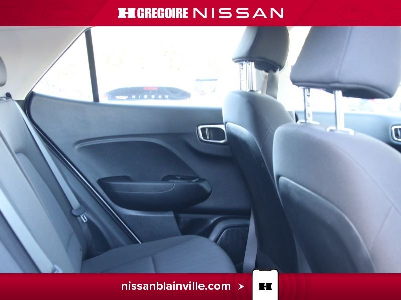 Hyundai Venue 2021 Blanc Blainville - photo #24