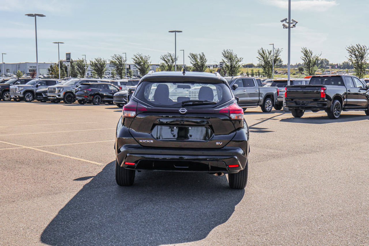 2024 Nissan Kicks SV FWD Black Sherwood Park - photo #15