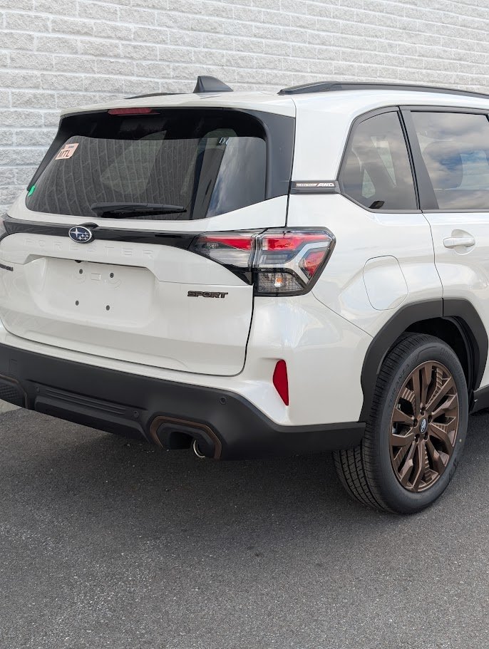 SUBARU Forester SPORT 2026 Blanc cristal nacré Saint-Hyacinthe - photo #1