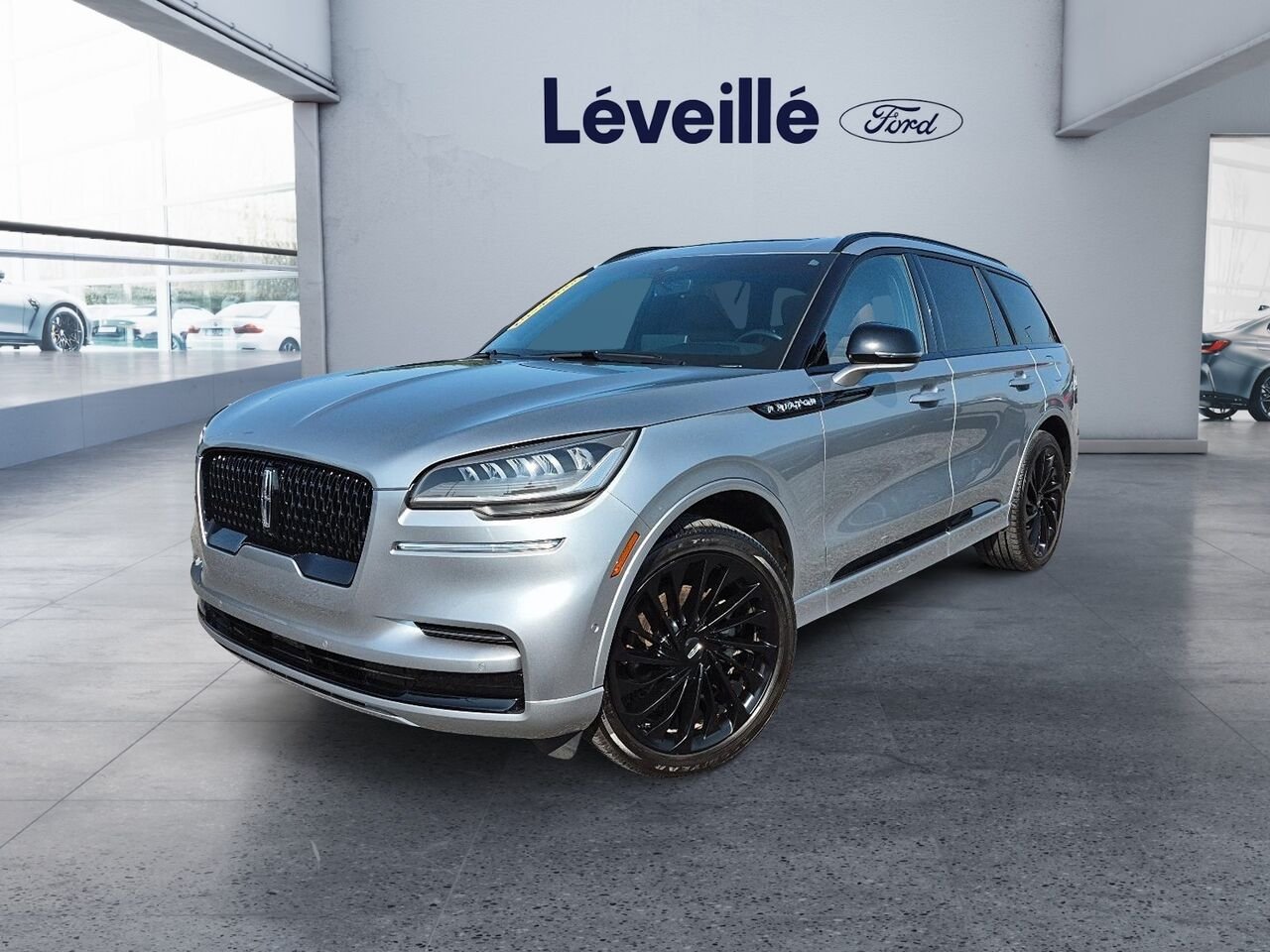 2023 Lincoln Aviator Silver Saint-Jérôme - photo #0