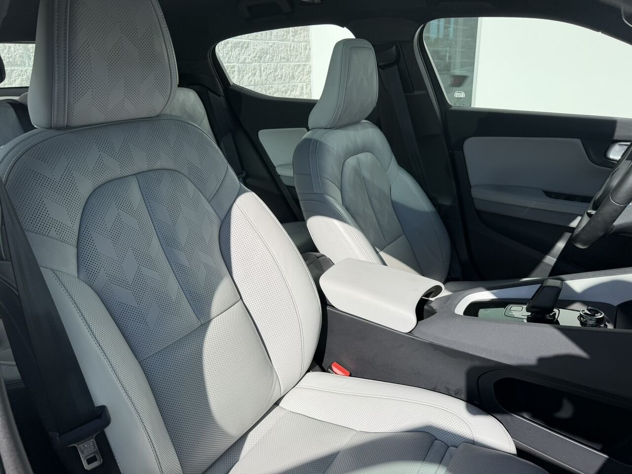 Polestar 2 LONG RANGE AWD 2024 Gris Laval - photo #11