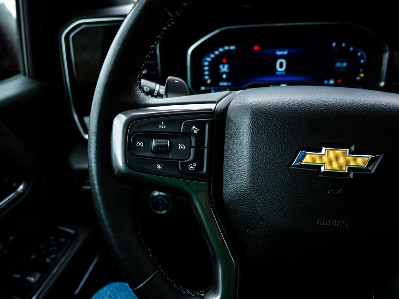 2024 Chevrolet Silverado 1500 4WD Crew Cab 147 High Country Red Sherwood Park - photo #23