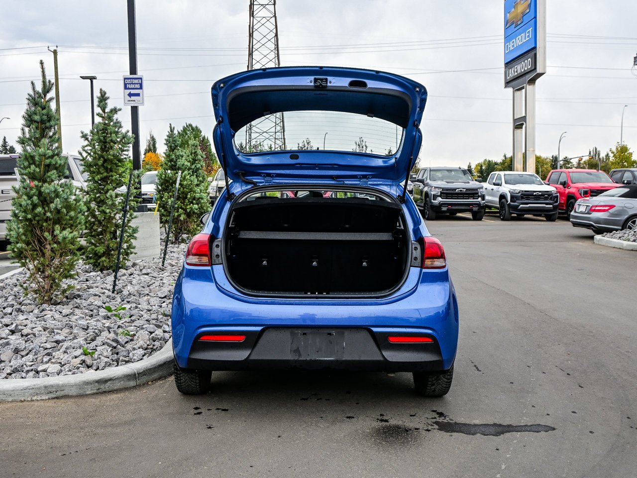 2023 Kia Rio 5-door LX+ IVT Blue Sherwood Park - photo #13