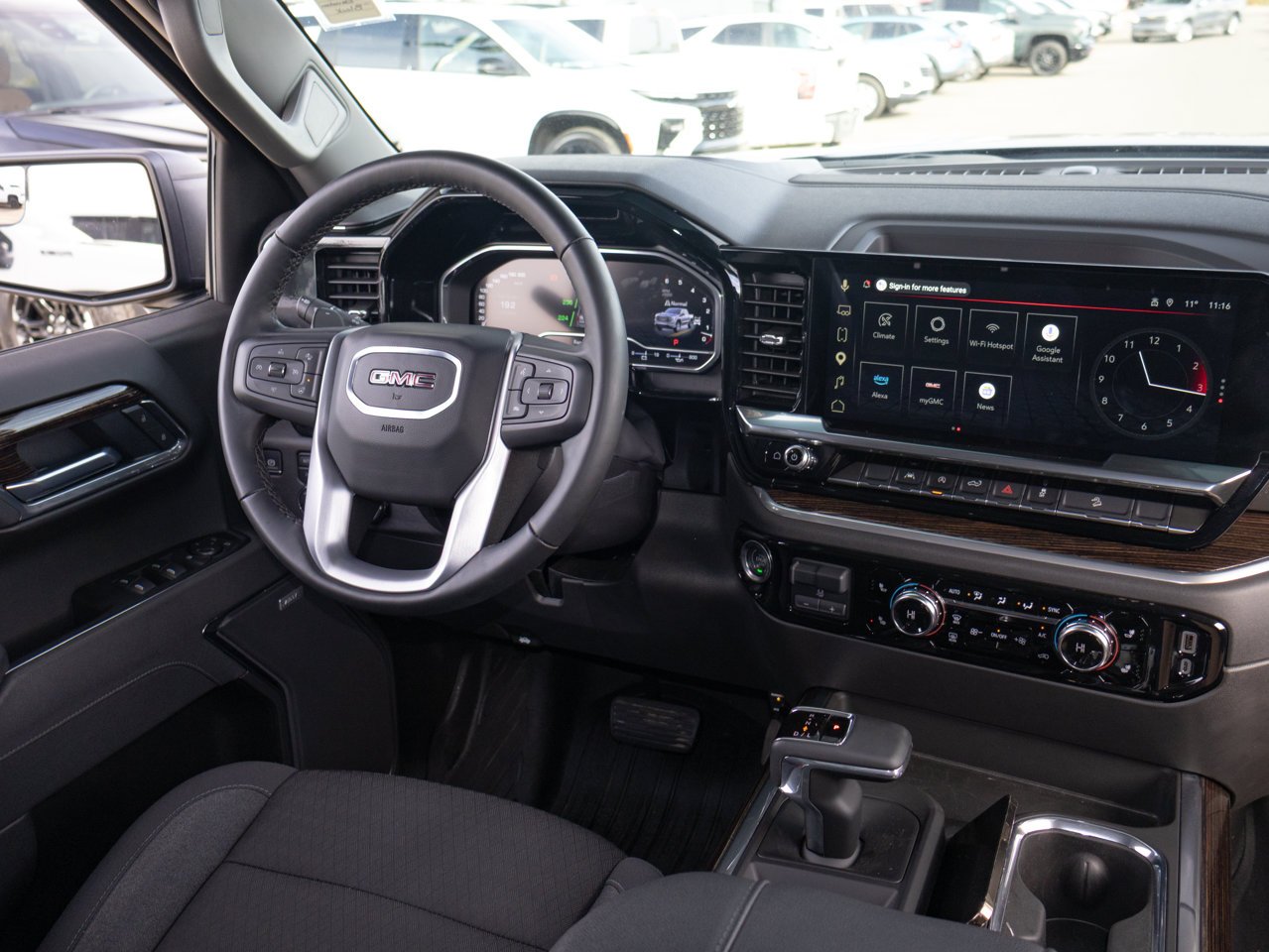 2025 GMC Sierra 1500 4WD Crew Cab 147 Elevation Black Sherwood Park - photo #30