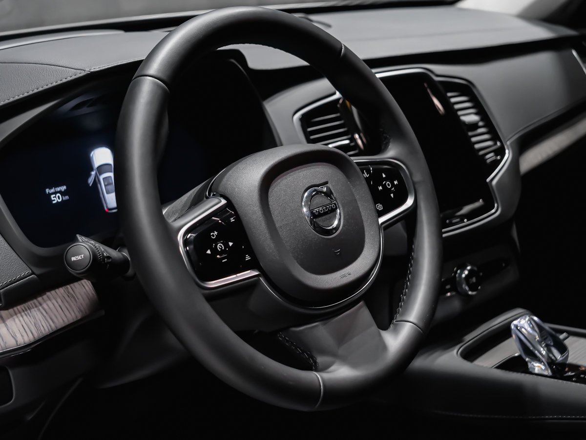 Volvo XC90 B6 ULTIMATE BRIGHT BOWERS & WILKINS 2024 Argent Montréal - photo #7