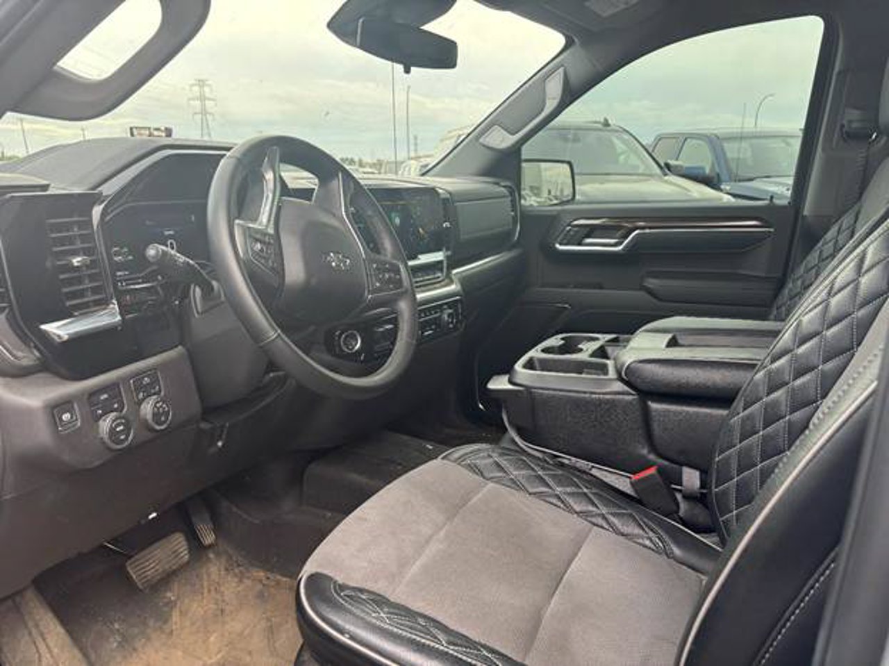 2024 Chevrolet Silverado 1500 4WD Crew Cab 147 RST Grey Sherwood Park - photo #5
