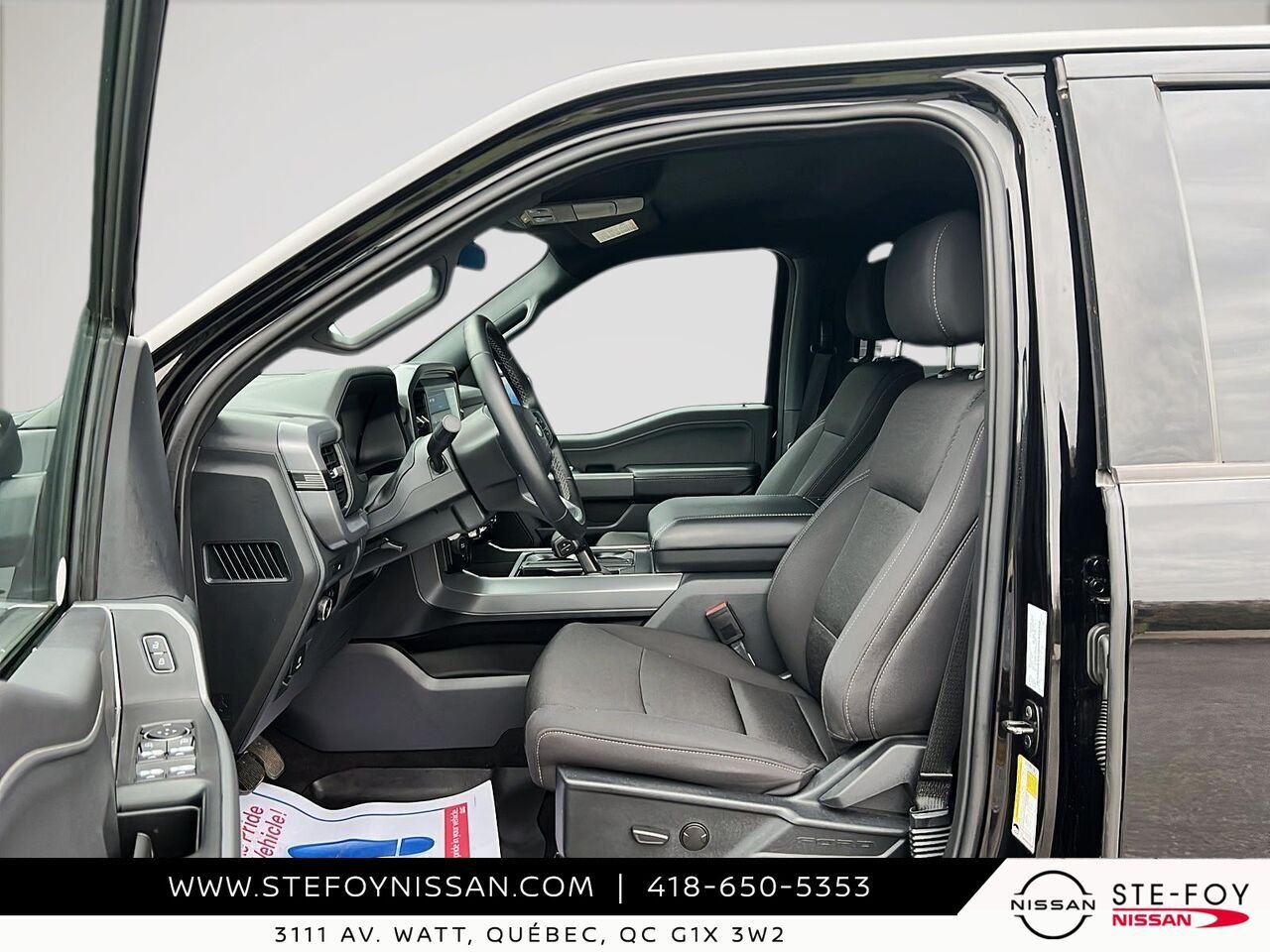 2025 Ford F-150 XLT Black Ste-Foy - photo #8