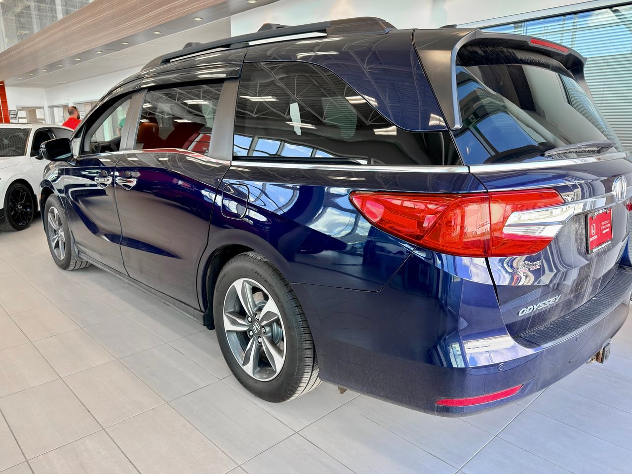 2018 Honda Odyssey Blue Notre-Dame-des-Prairies - photo #7