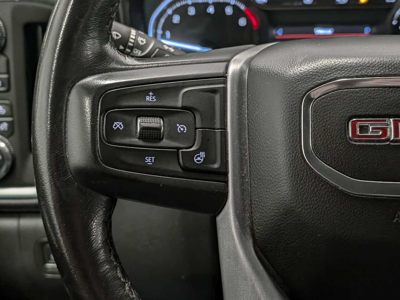 GMC Sierra 1500 4WD Crew Cab elevation Moteur 5.3L 2021 Noir Sherbrooke - photo #13