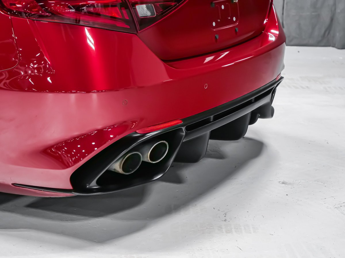 Alfa Romeo Giulia QUADRIFOGLIO CARBON TOIT CARBONE ASSIST CONDUITE 2021 Rouge Montréal - photo #8