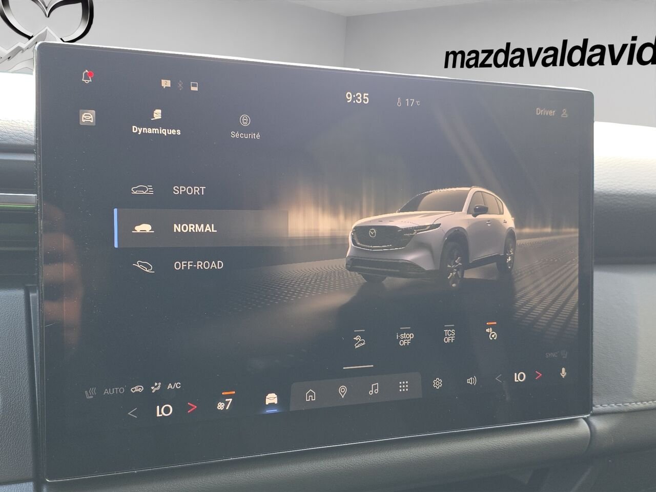 2026 Mazda CX-5 GX TI, Bluetooth, Cruise control, Commande audio au volant Jet Black Mica Val-David - photo #19