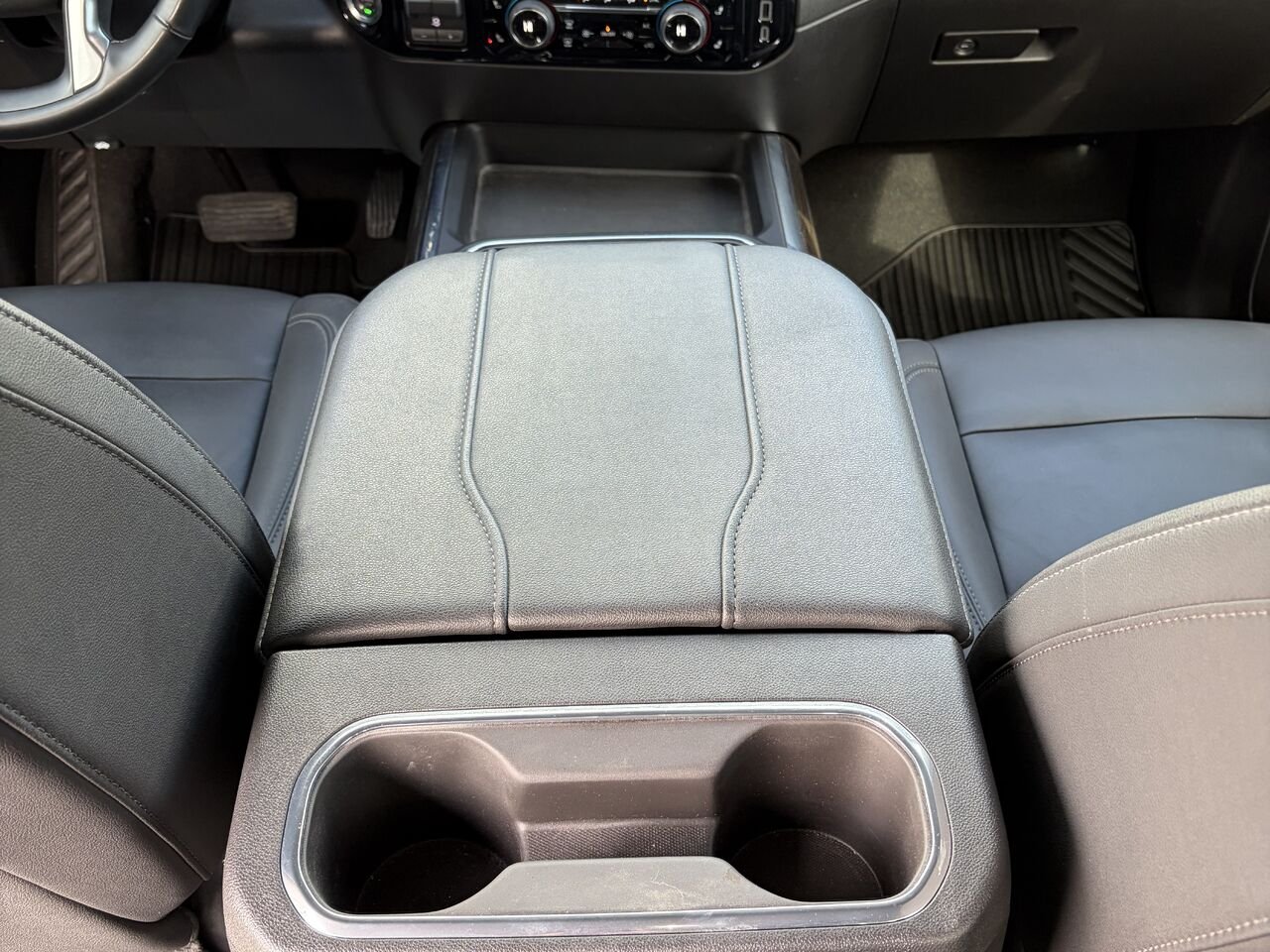CHEVROLET SILVERADO K2500HD LT TRAILBOSS LT cabine multiplace 4RM 159 po 2025 Noir Gatineau - photo #9