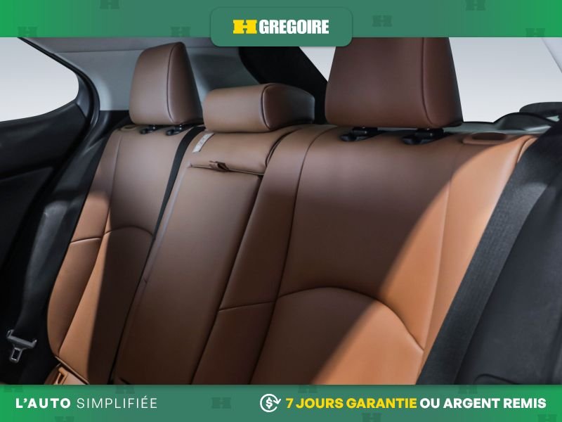 Lexus UX 821347 | UX 250h AWD AUTO AC CUIR TOIT NAV MAGS CAM RECULE 2022 Blanc Laval - photo #20