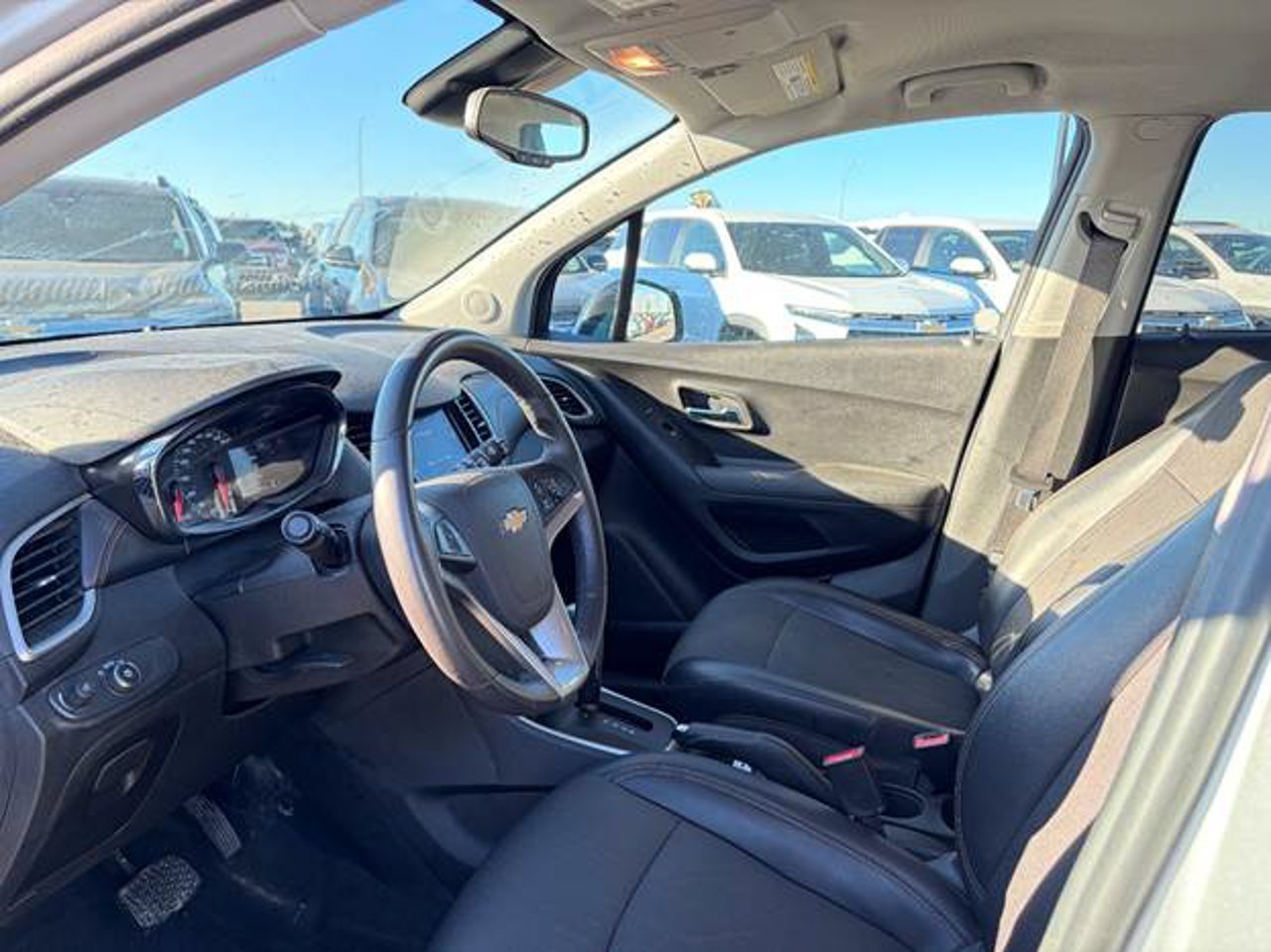 2020 Chevrolet Trax AWD 4dr LT Grey Sherwood Park - photo #5