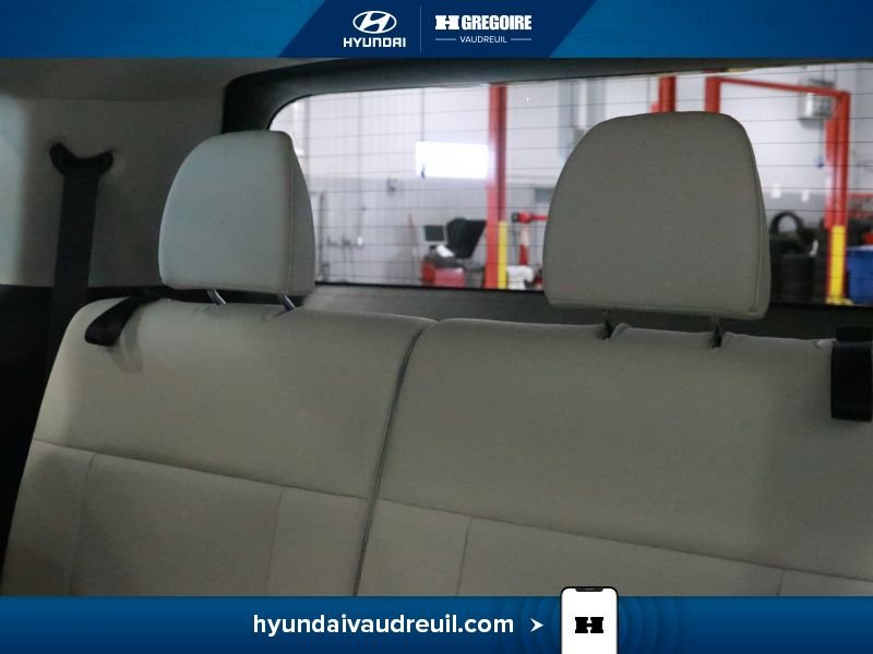 2025 Hyundai Santa Fe Black Blainville - photo #41