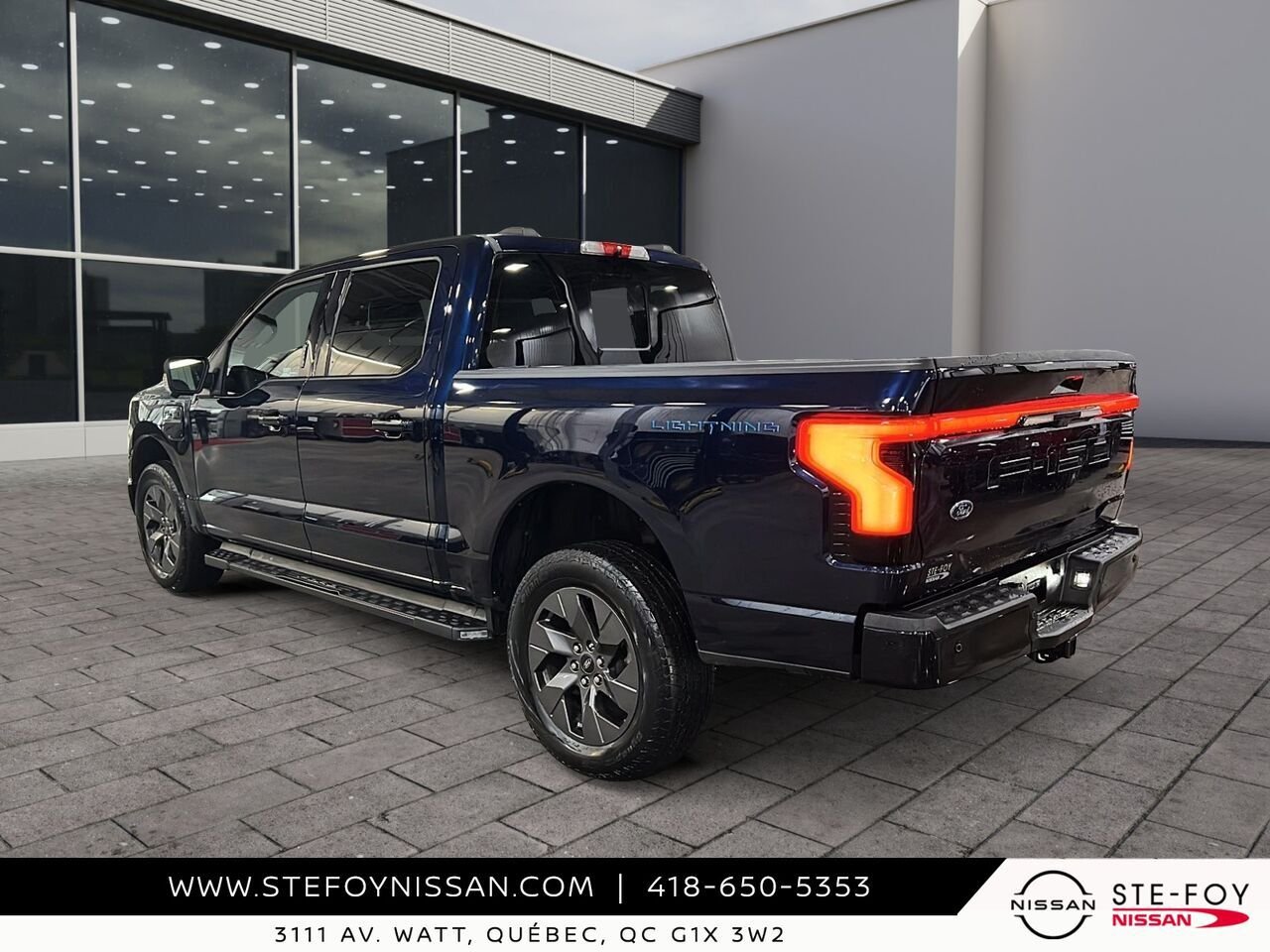Ford F-150 Lightning GROUPE 510 A, standard range 2023 Bleu Ste-Foy - photo #22