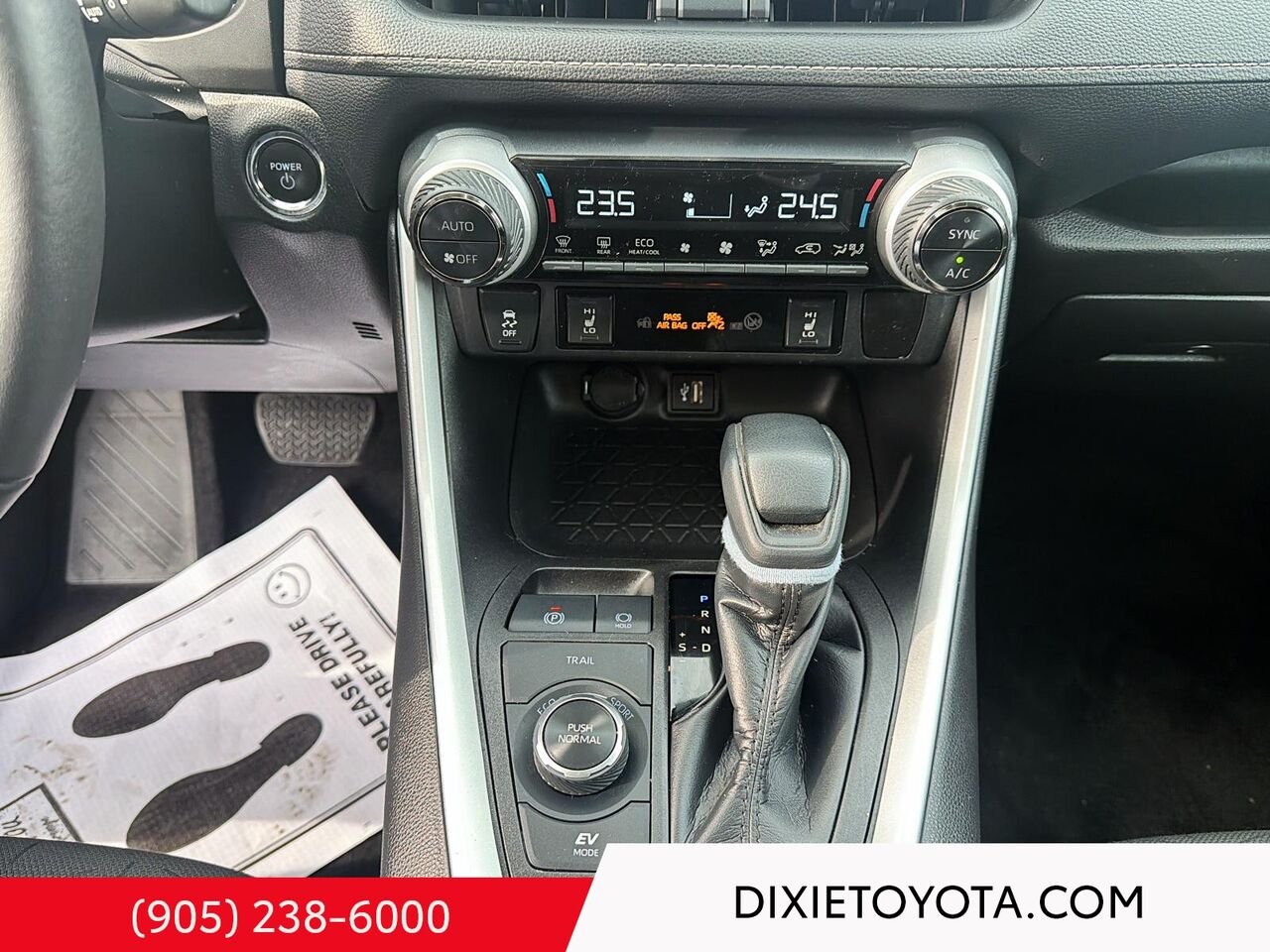2023 Toyota RAV4 Hybrid XLE AWD / CLEAN CARFAX / HEATED SEATS / MOONROOF / ALLOY WHEELS / CARPLAY AND ANDROID AUTO White Mississauga - photo #16