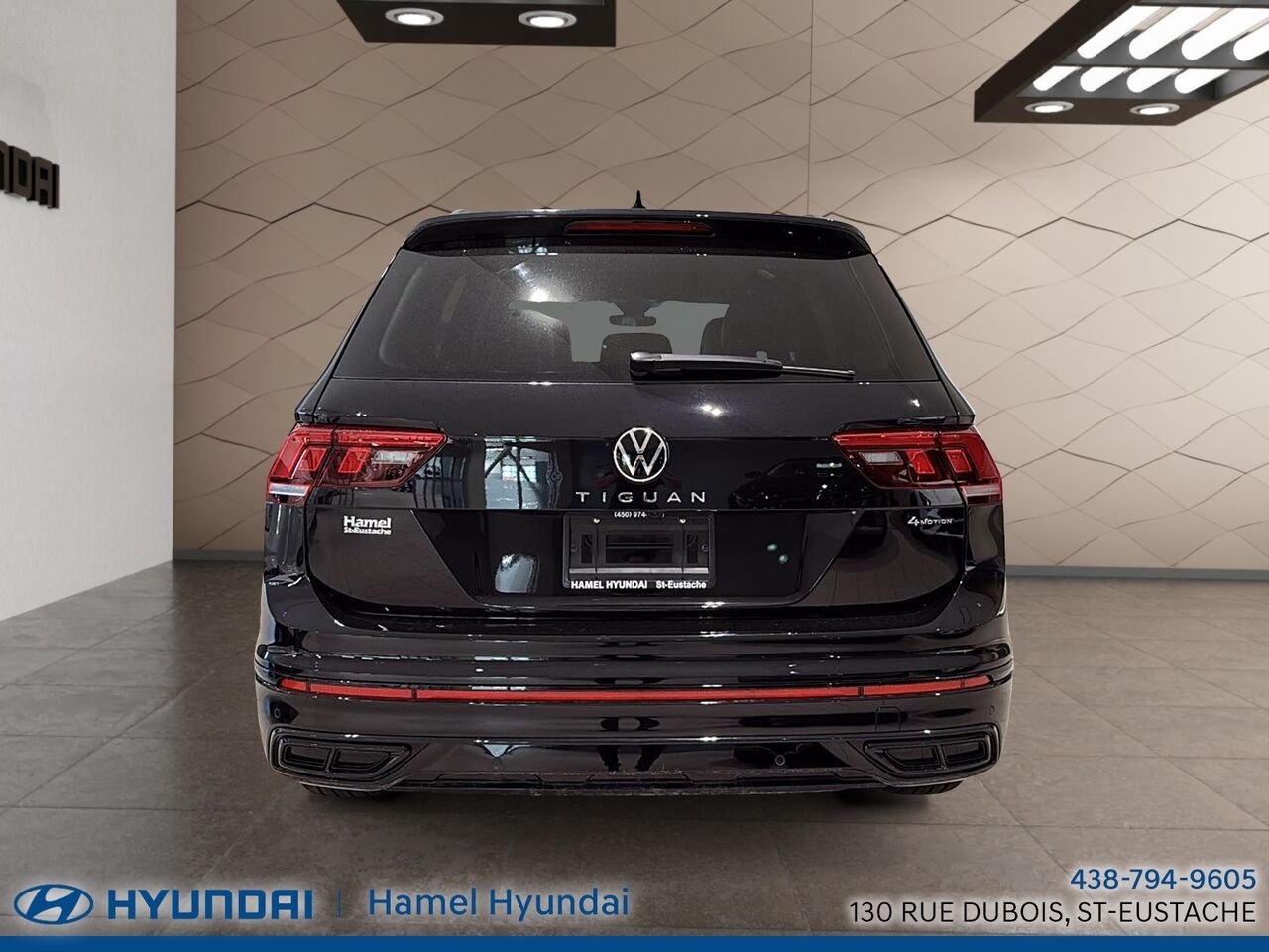 2024 Volkswagen Tiguan Black Saint-Eustache - photo #3