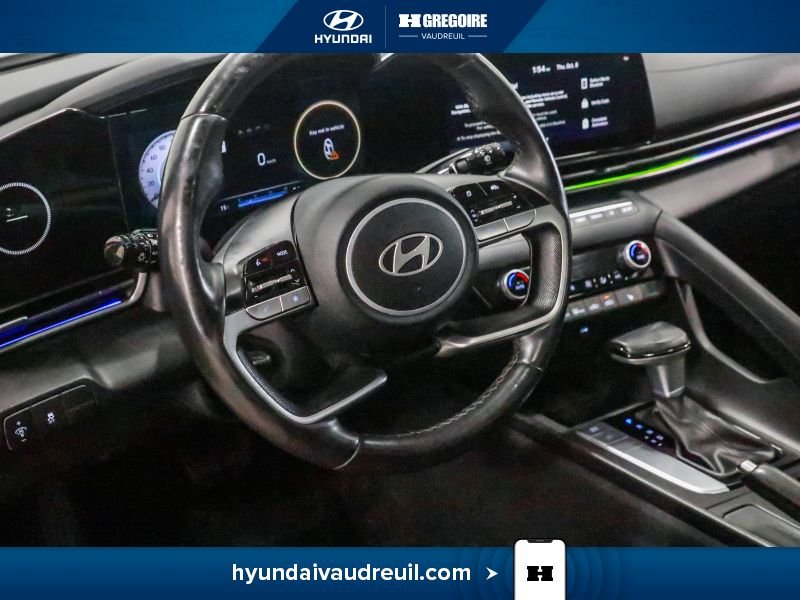 2024 Hyundai Elantra Grey Blainville - photo #15