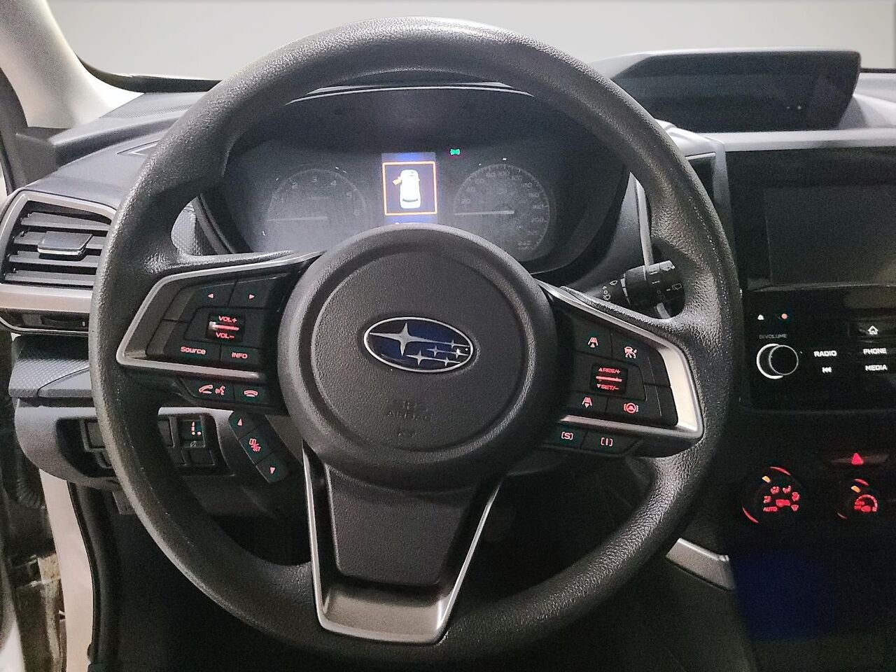 2022 Subaru Forester White Québec - photo #11
