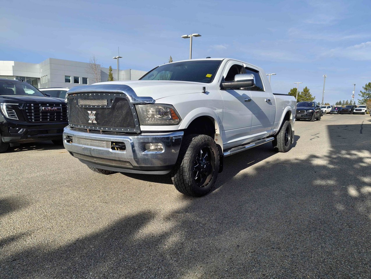2013 Ram 2500 4WD Mega Cab 160.5 Laramie White Sherwood Park - photo #3