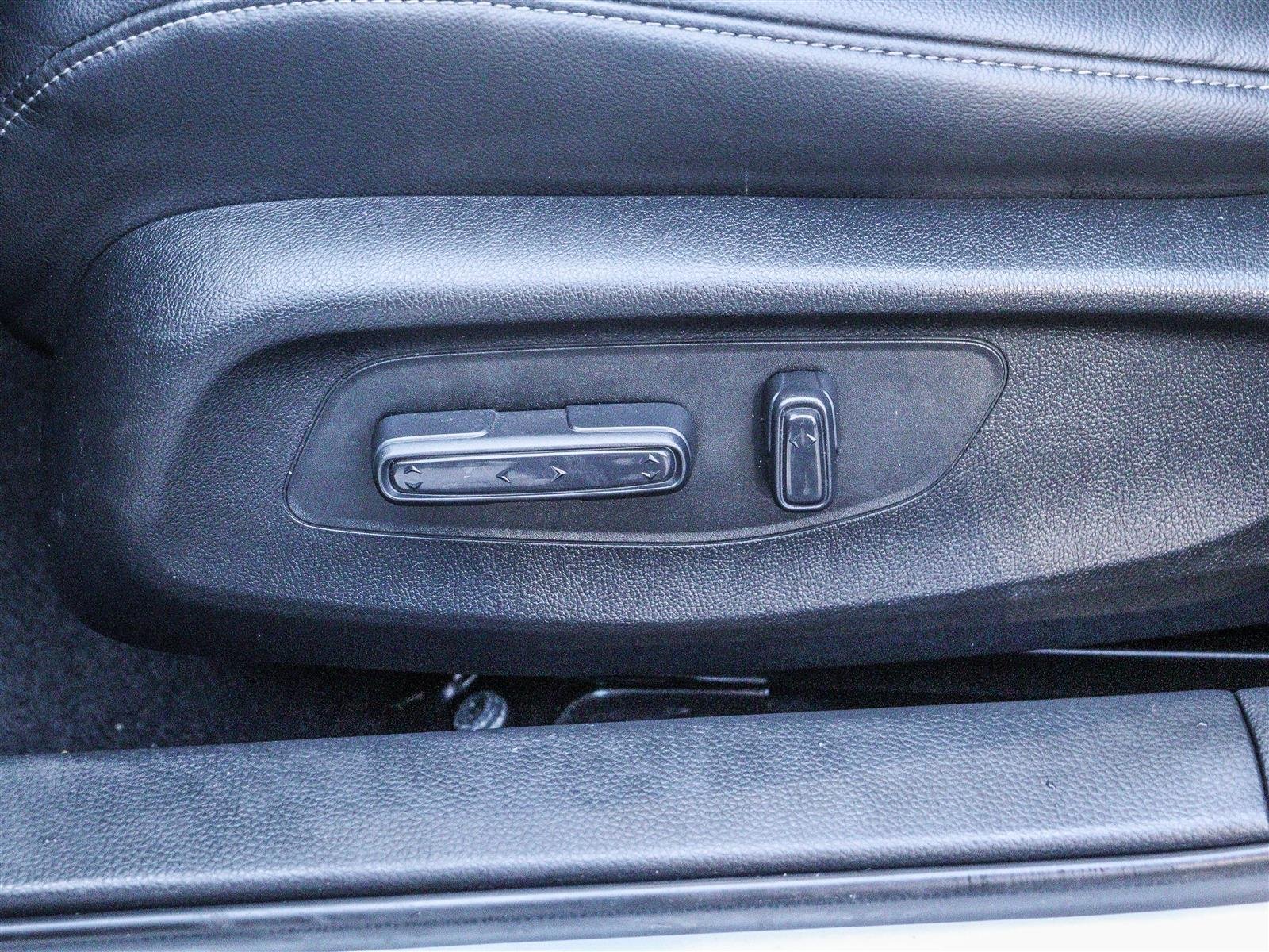 2022 Honda Civic Sedan Touring Ottawa & Gatineau - photo #6