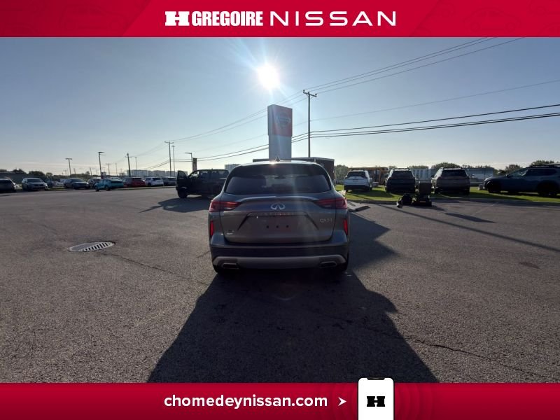 2021 Infiniti QX50 Black Saint-Eustache - photo #8
