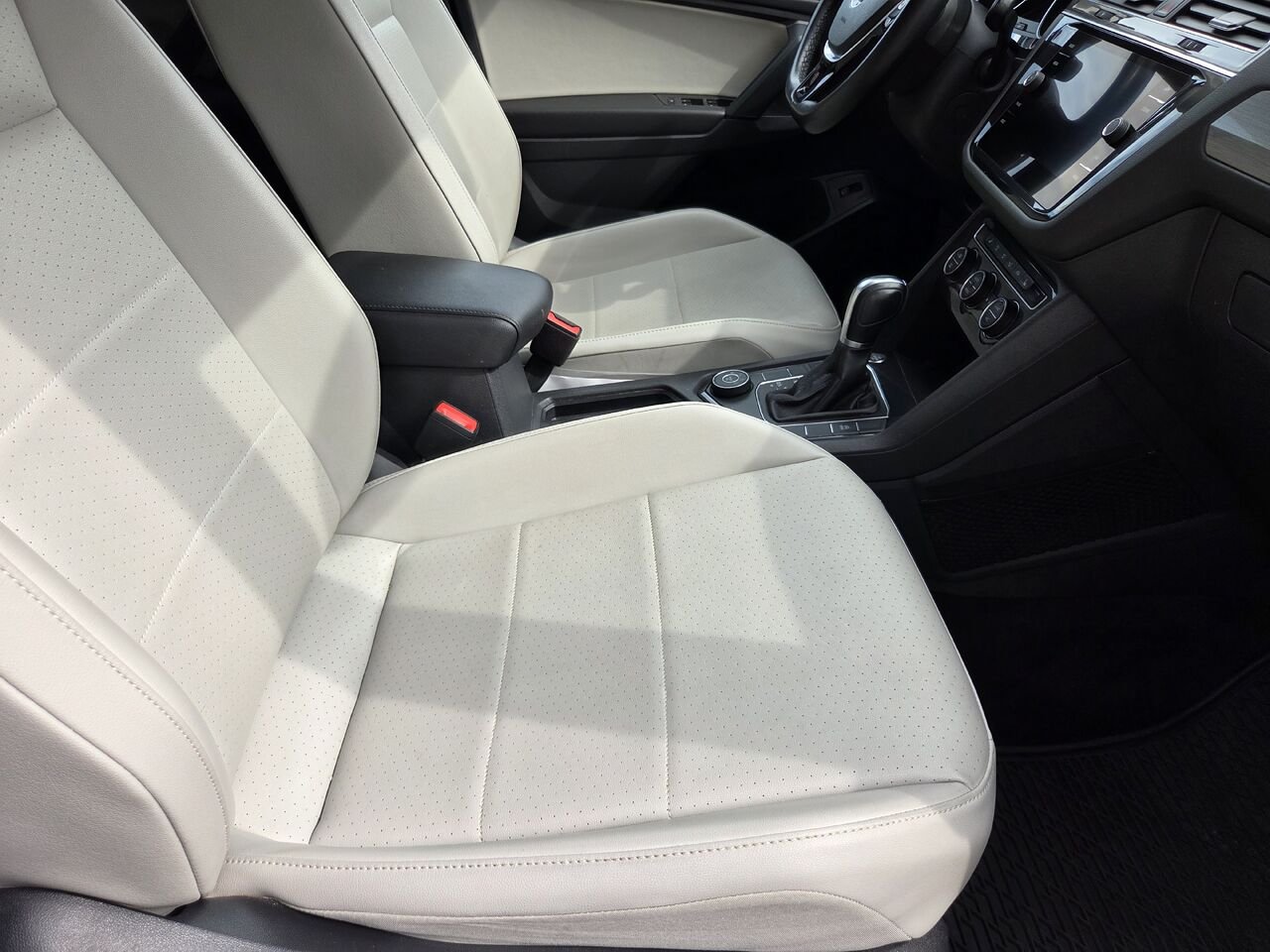 VOLKSWAGEN TIGUAN 2019 Noir Mont-Laurier - photo #13