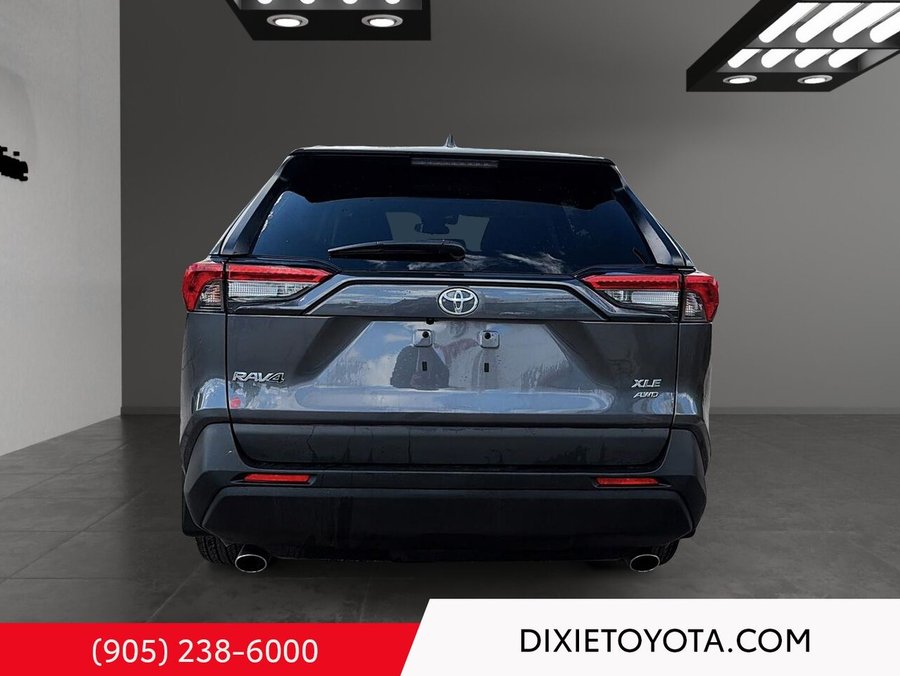 2025 Toyota RAV4 XLE AWD Grey