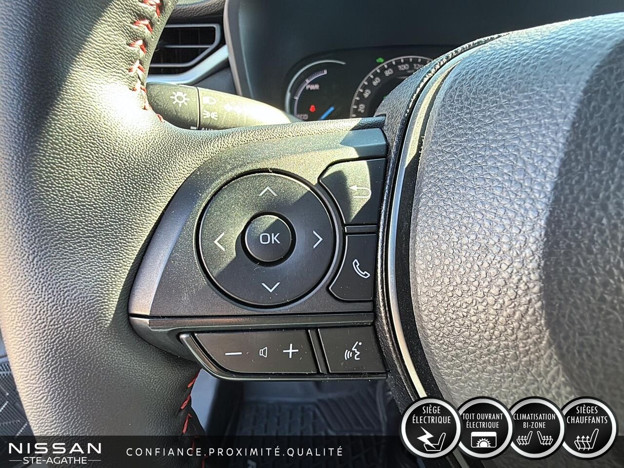Toyota RAV4 hybride rechargeable 2025 Blanc Saint-Jérôme - photo #18