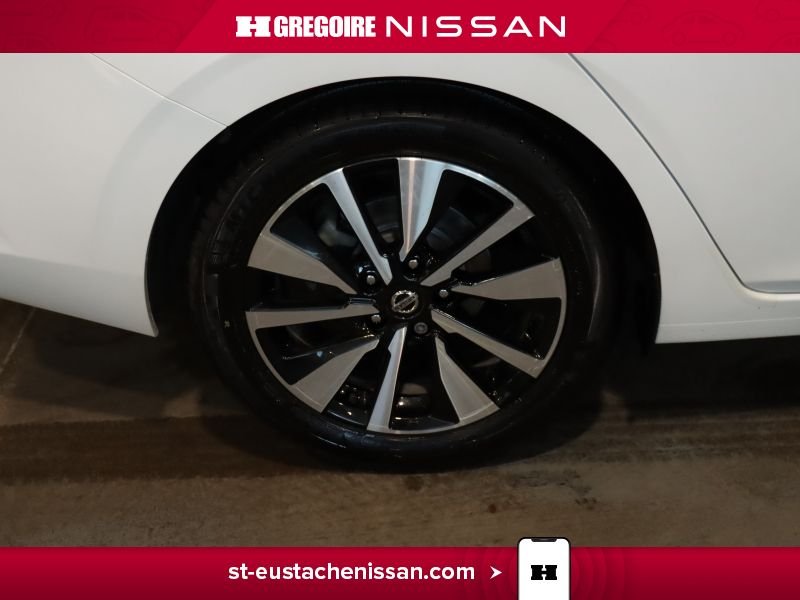 2023 Nissan Sentra White Laval - photo #22