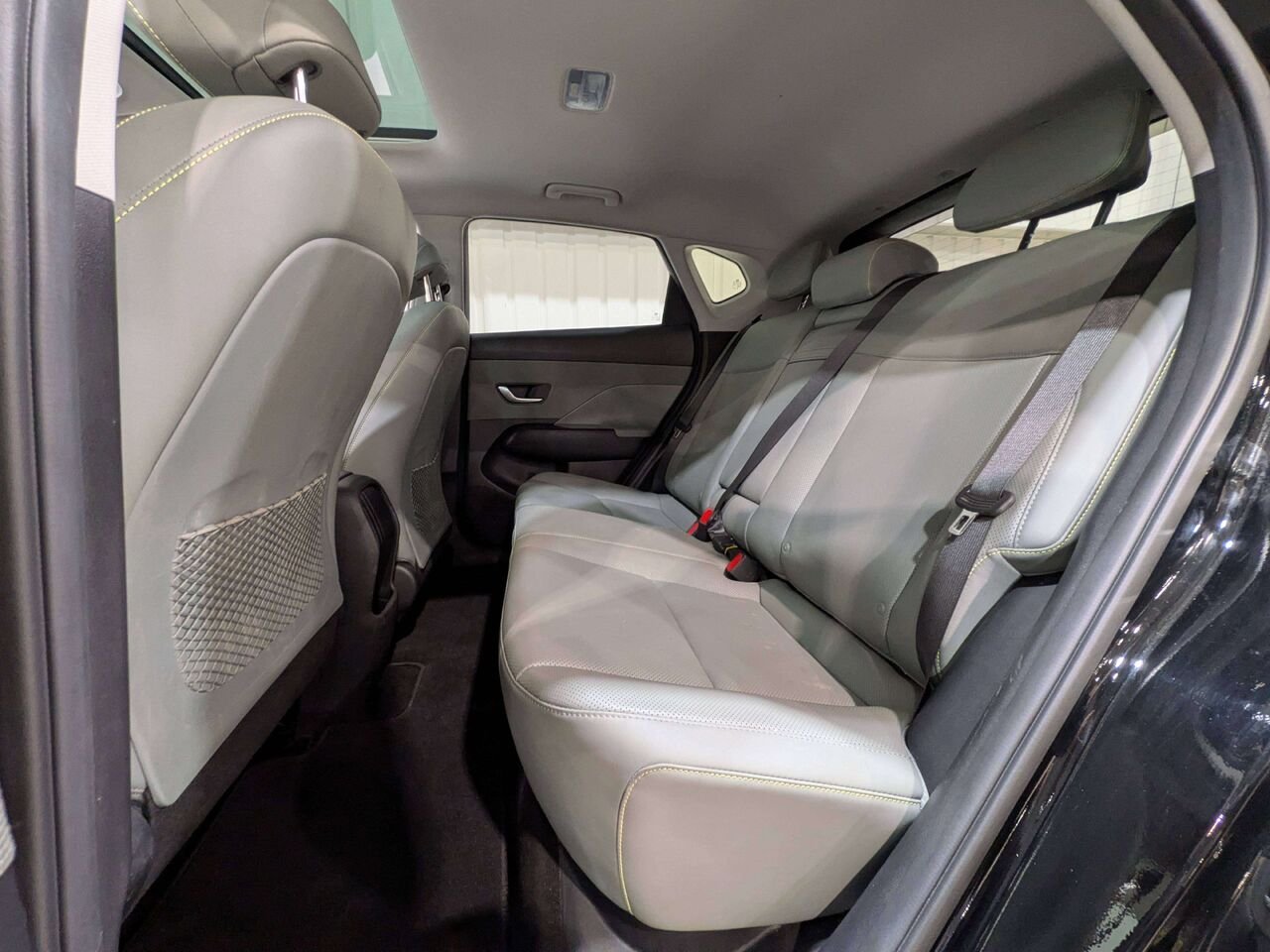 2024 Hyundai Kona Electric Ultimate FWD w/Sage-Green Interior Black Val-David - photo #10