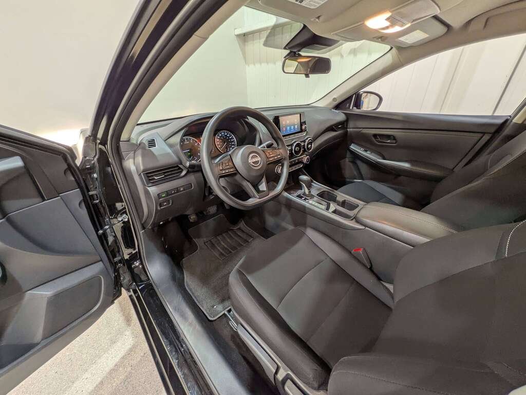 2024 Nissan Sentra S Plus CVT Black Val-David - photo #9