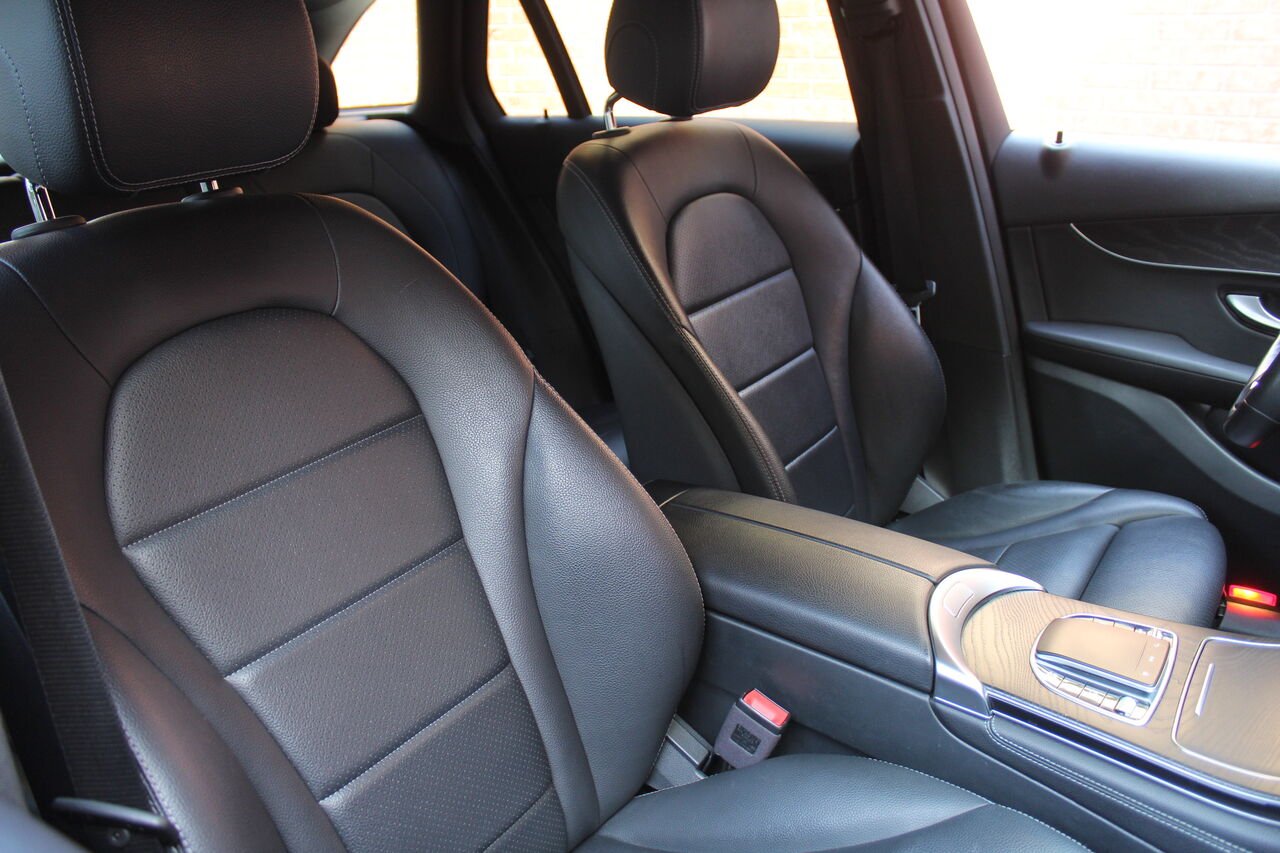 Mercedes-Benz GLC VIN: WDC0G8EB2LV206779 2020 Noir Sainte-Rose - photo #7