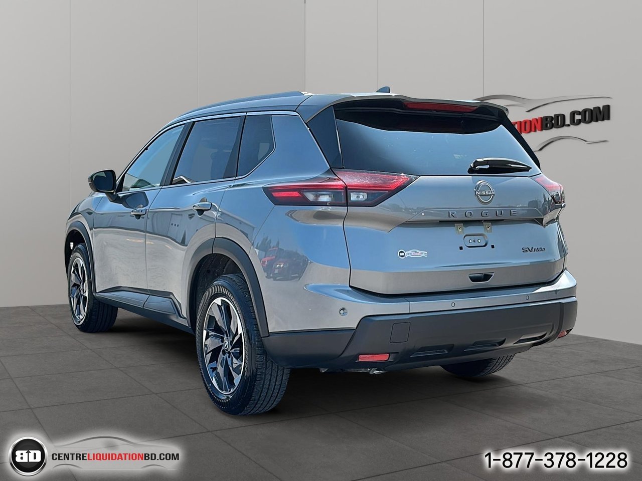 Nissan Rogue SV TI avec ensemble toit ouvrant | A8714 2024 Argent Granby - photo #7