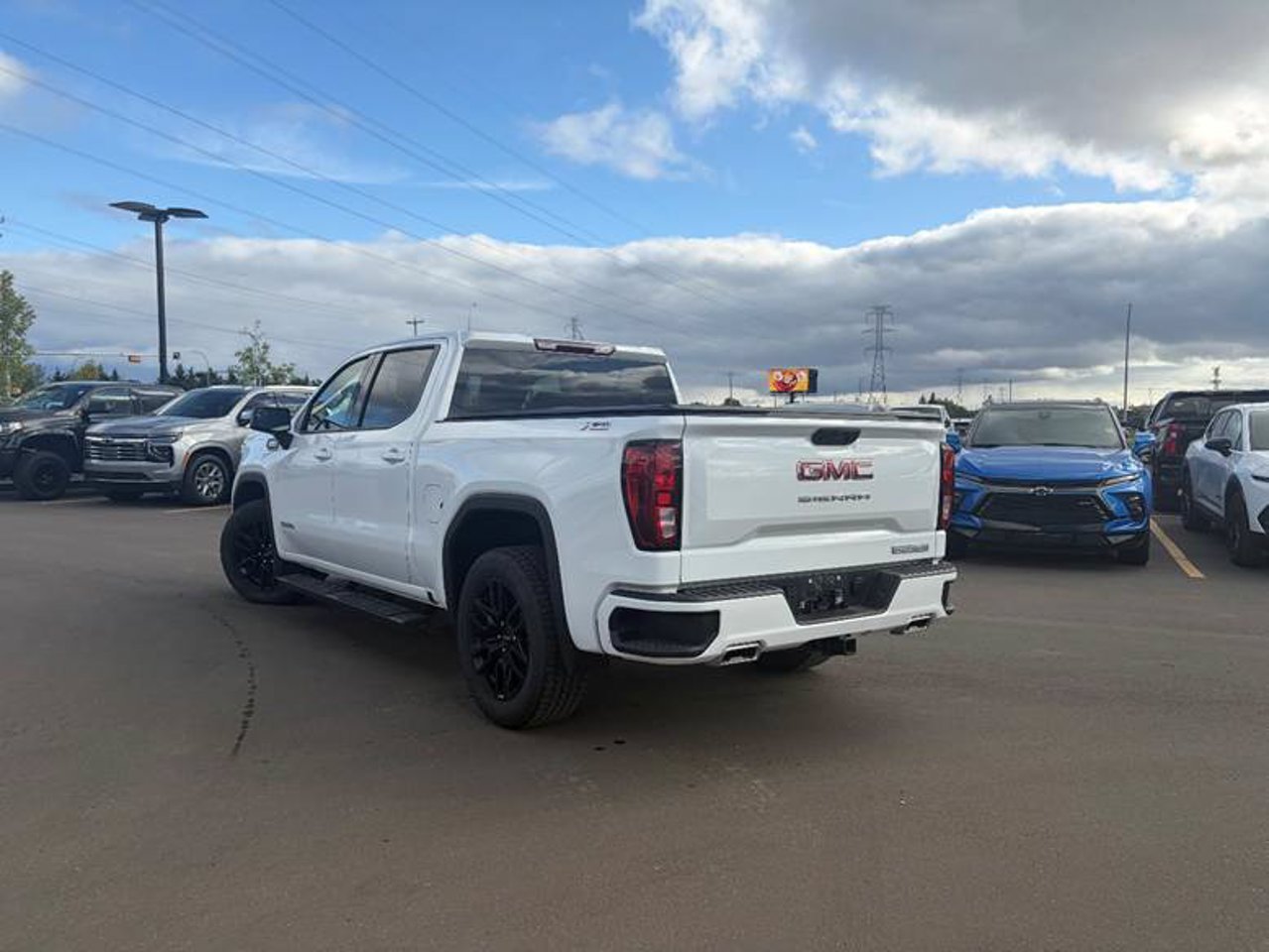 2026 GMC Sierra 1500 4WD Crew Cab 147 Elevation White Sherwood Park - photo #3