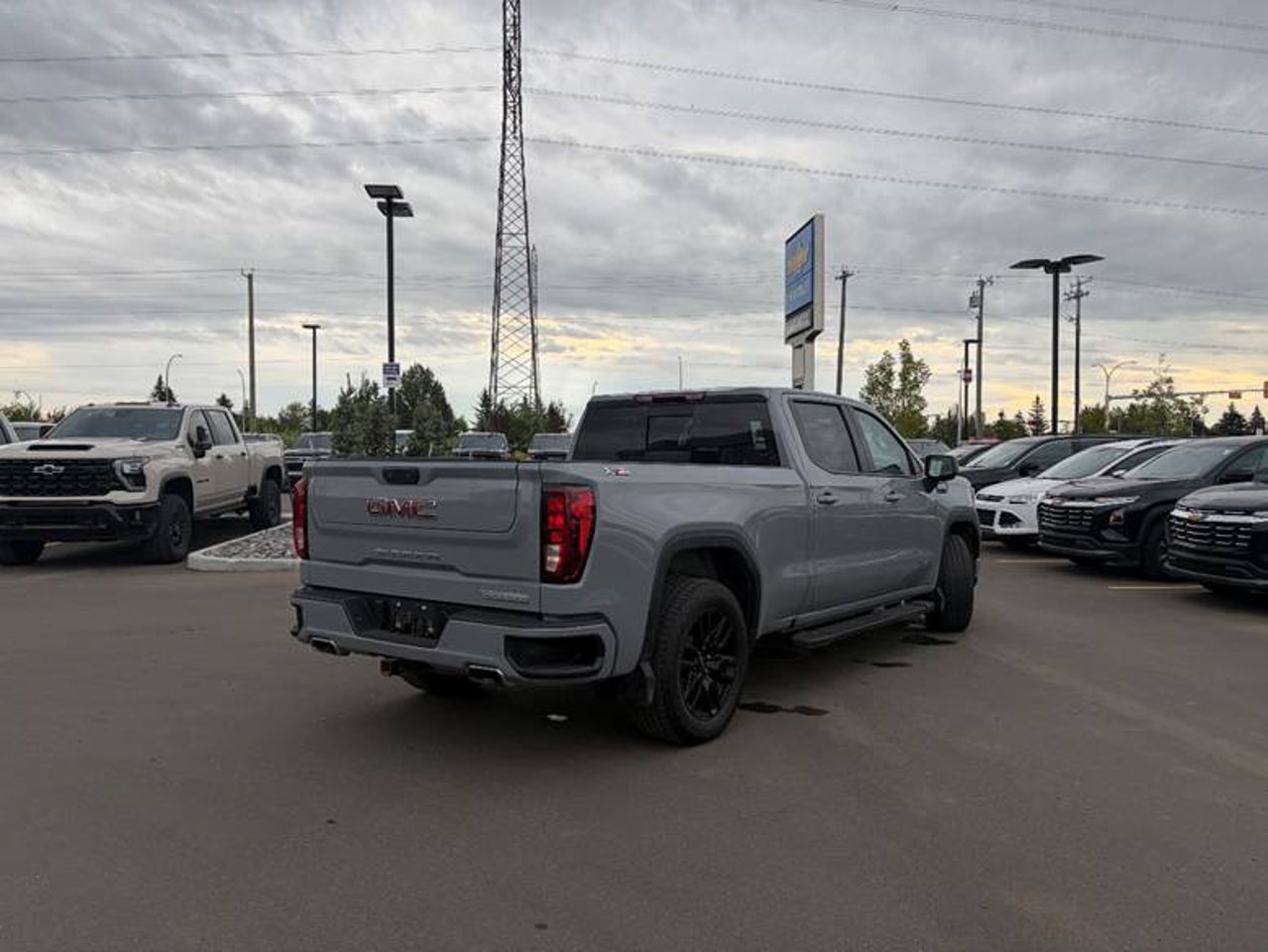 2024 GMC Sierra 1500 4WD Crew Cab 147 Elevation Grey Sherwood Park - photo #4