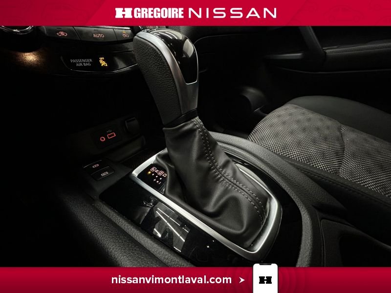 Nissan Qashqai 2023 Rouge Laval - photo #22