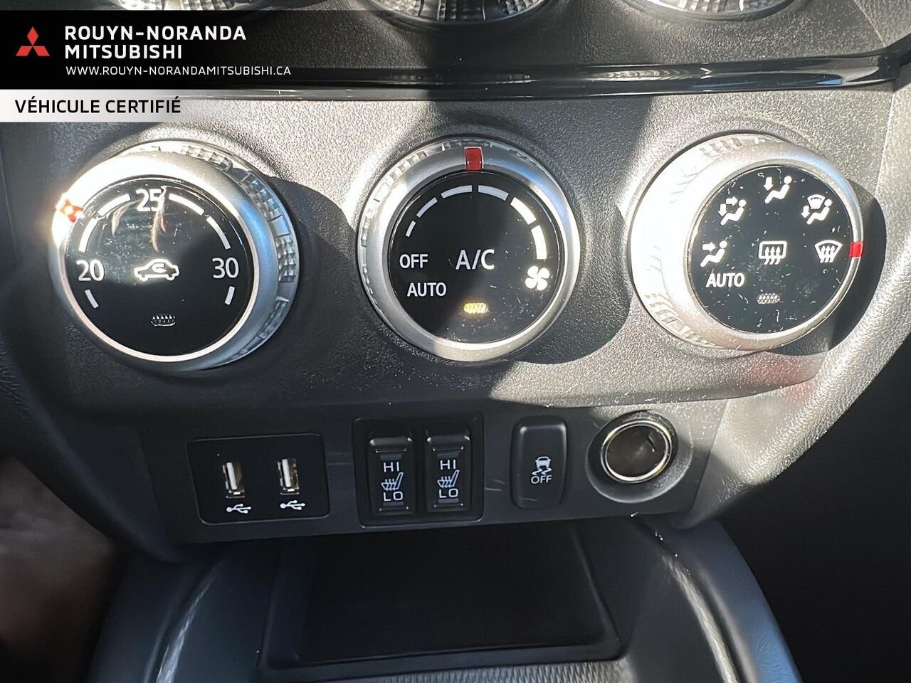 2024 Mitsubishi RVR Blue  - photo #18