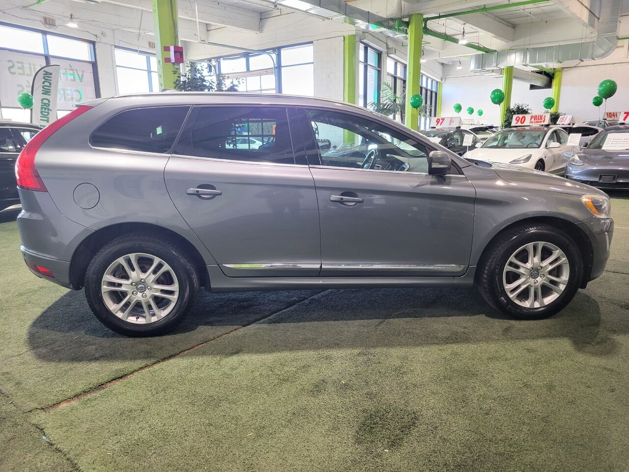 2017 Volvo XC60 Grey  - photo #6