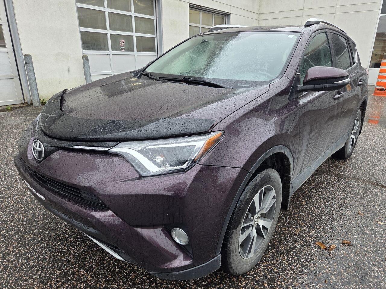 Toyota RAV4 XLE 2016 Rouge Mont-Laurier - photo #0