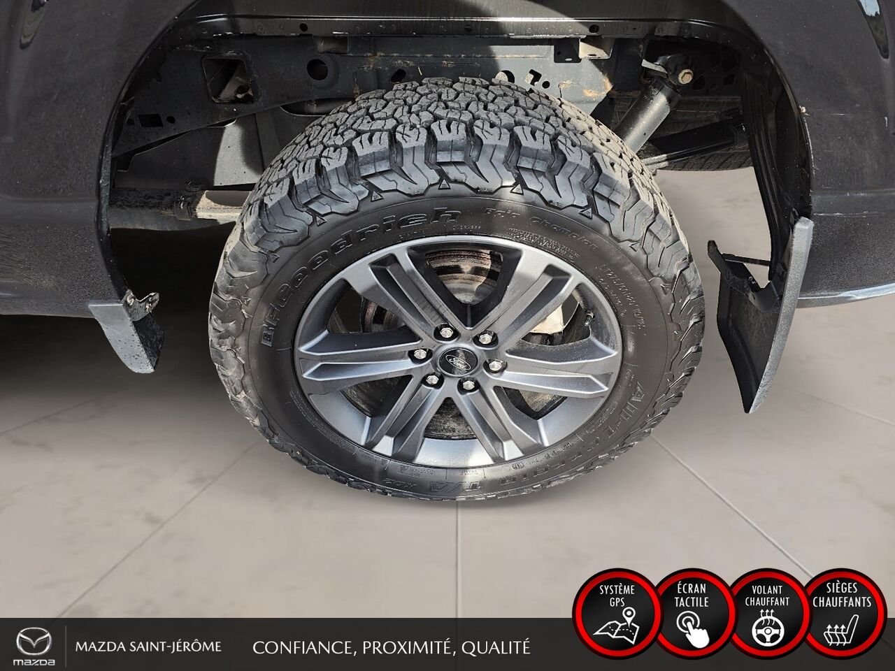 2023 Ford F-150 XLT SPORT | POWERBOOST 3.5L | GROS PNEUS | 4X4 | Black Saint-Jérôme - photo #10
