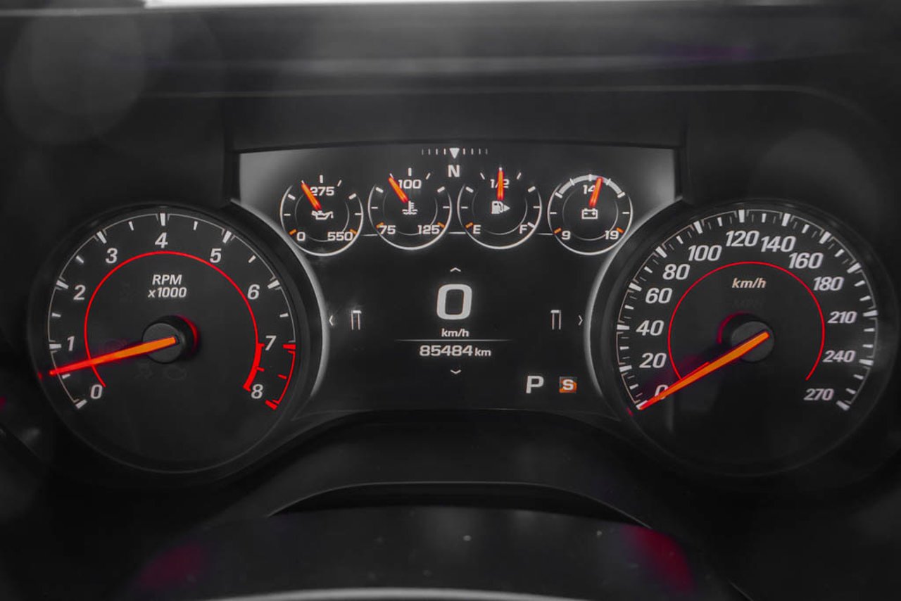 2018 Chevrolet Camaro 2dr Cpe 2LT Red Sherwood Park - photo #20