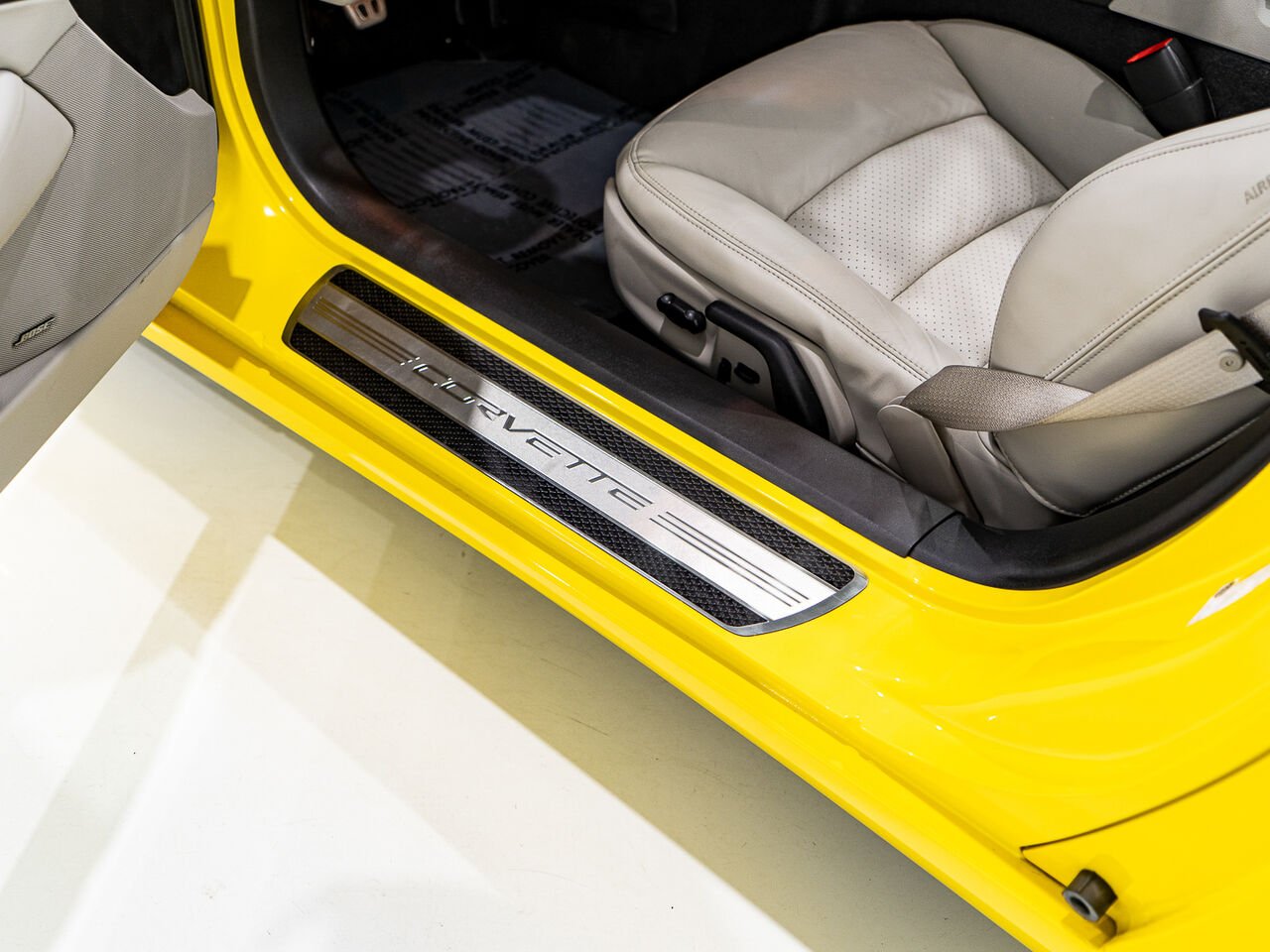 Chevrolet Corvette With only 900km (563mi) From new with window sticker 2008 Jaune Kirkland - photo #49